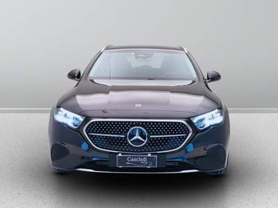 Mercedes-Benz CLA sse E - S214 SW - E SW 220 d Advanced auto Grigio usata Mosciano Sant'Angelo