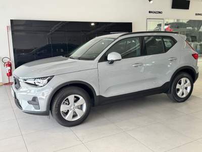 Volvo XC40 B3 automatico Essential Grigio usata Padova