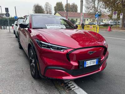 Ford Mustang Mustang Mach-E Elettrico Standard 269CV Rosso usata Bra