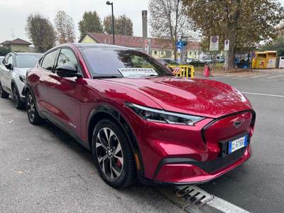 Ford Mustang Mustang Mach-E Elettrico Standard 269CV Rosso usata Bra