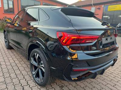 Audi Q3 SPB 35 TFSI S-TRONI S-LINE EDITION Nero usata Milano