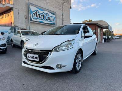 Peugeot 208 1.4 VTi 95 CV 5p. GPL Active Bianco usata San Giuseppe Vesuviano
