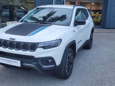 Jeep Compass 1.3 Turbo T4 240 CV PHEV AT6 4xe Trailhawk Bianco usata Monte di Procida