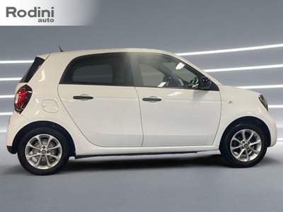Smart ForFour 70 1.0 Passion Bianco usata ZEVIO