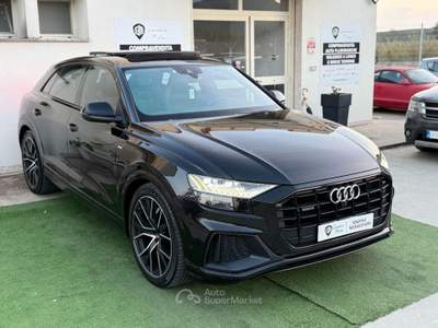 Audi Q8  50 3.0 tdi mhev Sport quattro tiptronic Nero usata Spigno Saturnia