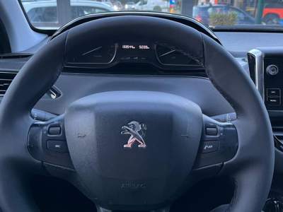 Peugeot 208 PEUGEOT 208 ACTIVE PURETECH 68 CV Blu/Azzurro usata NAPOLI