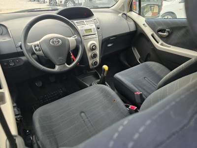 Toyota Yaris 1.3 5 porte Sol Grigio usata Sassari