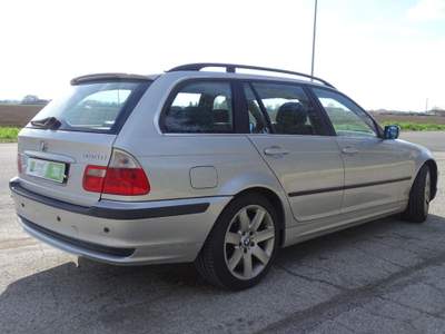 BMW Serie 3 330d d turbodiesel 184cv Touring CRS Argento usata Castel Maggiore