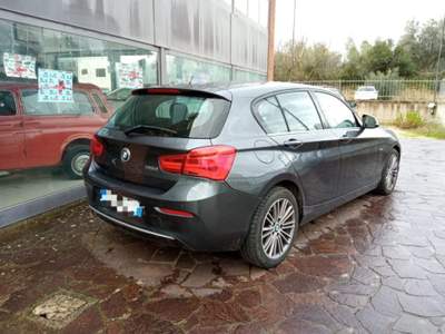 BMW Serie 1 116d d 5porte Urban 116 CV Grigio usata Canino