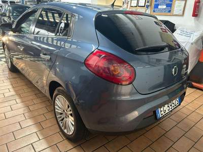 Fiat Bravo 1.6 MJT 120 CV DPF Emotion Blu/Azzurro usata Melegnano