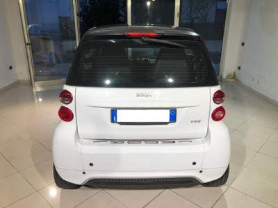 Smart ForTwo 1000 52 kW MHD coupé passion Bianco usata Marsala