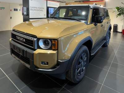 Toyota Land Cruiser 2.8 D4D A/T AWD First Edition Argento usata Monza