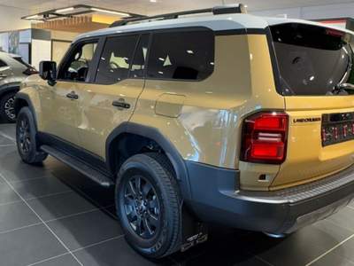 Toyota Land Cruiser 2.8 D4D A/T AWD First Edition Argento usata Monza