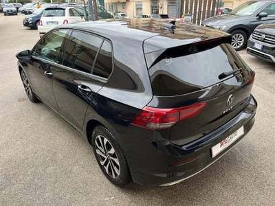 Volkswagen Golf 2.0 TDI 115 CV SCR Life Nero usata Alcamo