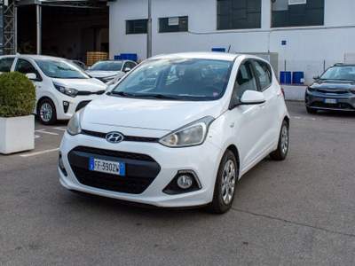 Hyundai i10 1.0 MPI Login Bianco usata Fondi