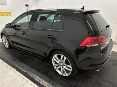 Volkswagen Golf 5p 2.0 tdi Highline Executive 150cv E6 Nero usata Pescara