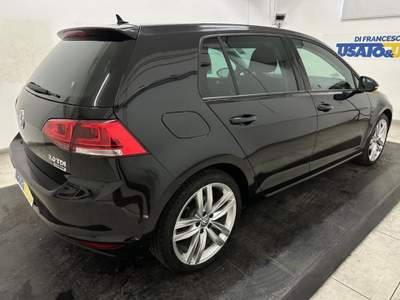 Volkswagen Golf 5p 2.0 tdi Highline Executive 150cv E6 Nero usata Pescara