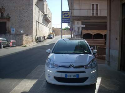 Citroen C3 BleuHDI 100 S&S Exclusive -  Navi -  Retrocamera - Tetto Panoram Bianco usata Castellana Grotte