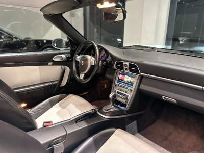 Porsche 911 Carrera 4S Cabriolet TipTronic - Solo 67.000 km Grigio usata Castellaneta