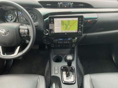 Toyota Hilux 2.8 D A/T 4WD 4 porte Double Cab Invincible Bronzo usata Castelnuovo Rangone