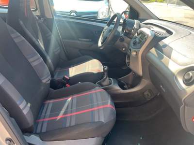 Peugeot 108 1.0 69 CV 5P. Argento usata Castelnuovo Rangone