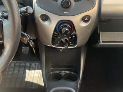 Peugeot 108 1.0 69 CV 5P. Argento usata Castelnuovo Rangone