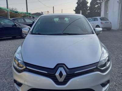 Renault Clio TCe 90 CV 5 porte Zen Argento usata Oleggio