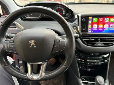 Peugeot 208 automatica Rosso usata Verona