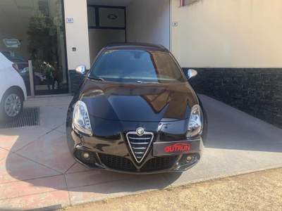 Alfa Romeo Giulietta 1.6 JTDm-2 105 CV Distinctive Nero usata Iglesias