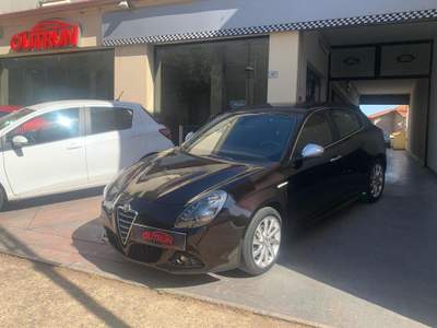 Alfa Romeo Giulietta 1.6 JTDm-2 105 CV Distinctive Nero usata Iglesias