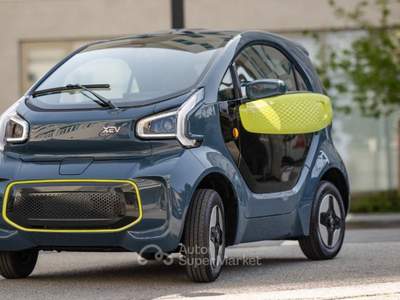 XEV Yoyo PRO FULL ELECTRIC Giallo usata Firenze