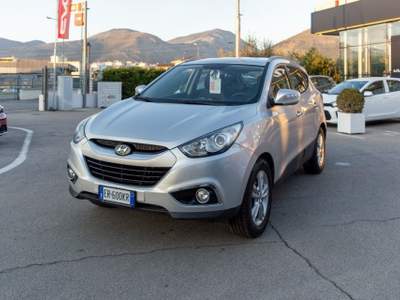 Hyundai ix35 1.7 CRDi 2WD Comfort Argento usata Fondi