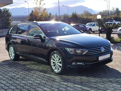 Volkswagen Passat 2.0 TDI DSG Business BlueMotion Technology Grigio usata San Salvatore Telesino