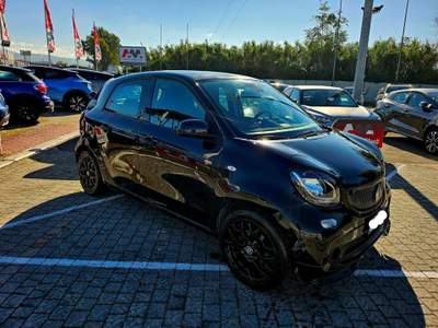 Smart ForFour 70 1.0 twinamic Superpassion Nero usata Ciampino