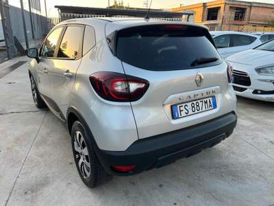 Renault Captur dCi 8V 110 CV Start&Stop Energy Initiale Paris Grigio usata Giugliano in Campania