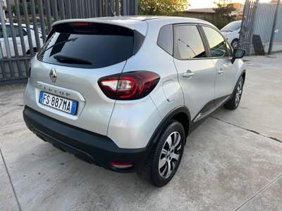 Renault Captur dCi 8V 110 CV Start&Stop Energy Initiale Paris Grigio usata Giugliano in Campania