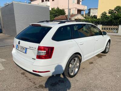 Skoda Octavia Octavia 1.4 TSI DSG Wagon Ambition G-Tec usata Orsogna