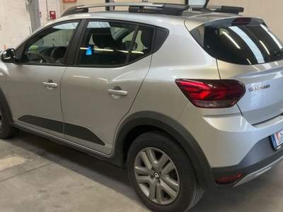 Dacia Sandero Stepway 1.0 TCe ECO-G Comfort SL DaciaPlus Grigio usata Napoli