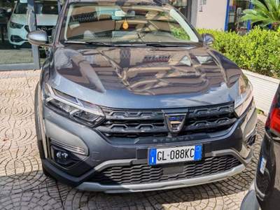 Dacia Sandero Stepway 1.0 TCe ECO-G Expression Grigio usata Napoli
