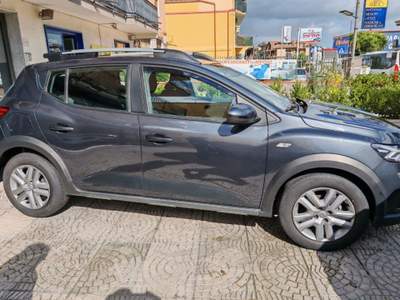 Dacia Sandero Stepway 1.0 TCe ECO-G Expression Grigio usata Napoli