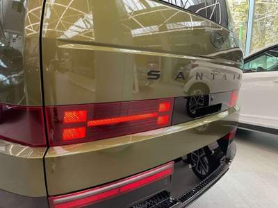 Hyundai Santa Fe 1.6 t-gdi hev Xclass 4wd Calligraphy/SCONTO AZIEND Verde usata Milano