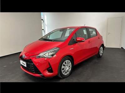 Toyota Yaris 5 Porte 1.5 VVT i Hybrid Cool e CVT my18 Rosso usata Siena