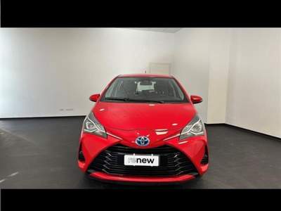 Toyota Yaris 5 Porte 1.5 VVT i Hybrid Cool e CVT my18 Rosso usata Siena