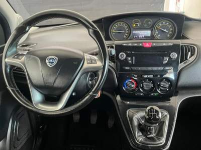 Lancia Ypsilon 1.2 69 CV 5 porte S Momodesign Blu/Azzurro usata Collegno