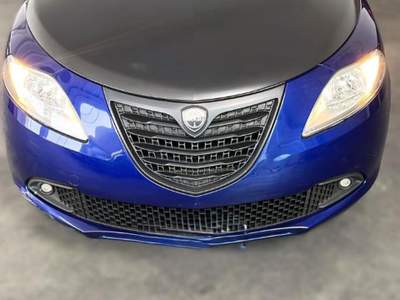 Lancia Ypsilon 1.2 69 CV 5 porte S Momodesign Blu/Azzurro usata Collegno