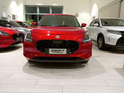 Suzuki Swift 1.2 Hybrid Top Rosso usata SOLARO