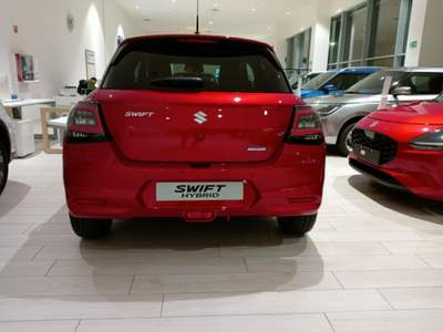Suzuki Swift 1.2 Hybrid Top Rosso usata SOLARO