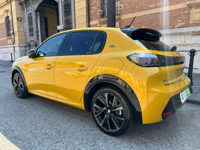 Peugeot 208 motore elettrico 136 CV 5 porte GT Giallo usata Messina