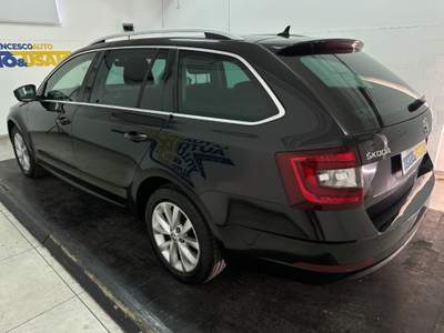 Skoda Octavia Wagon 1.6 tdi Ambition 115cv Nero usata Pescara