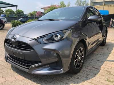 Toyota Yaris Comfort Cv.125, 1.5-l-VVT-i CVT Grigio usata Rivoli